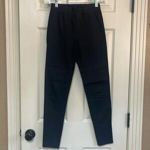 UMGEE black size small jeans leggings. Great condition
